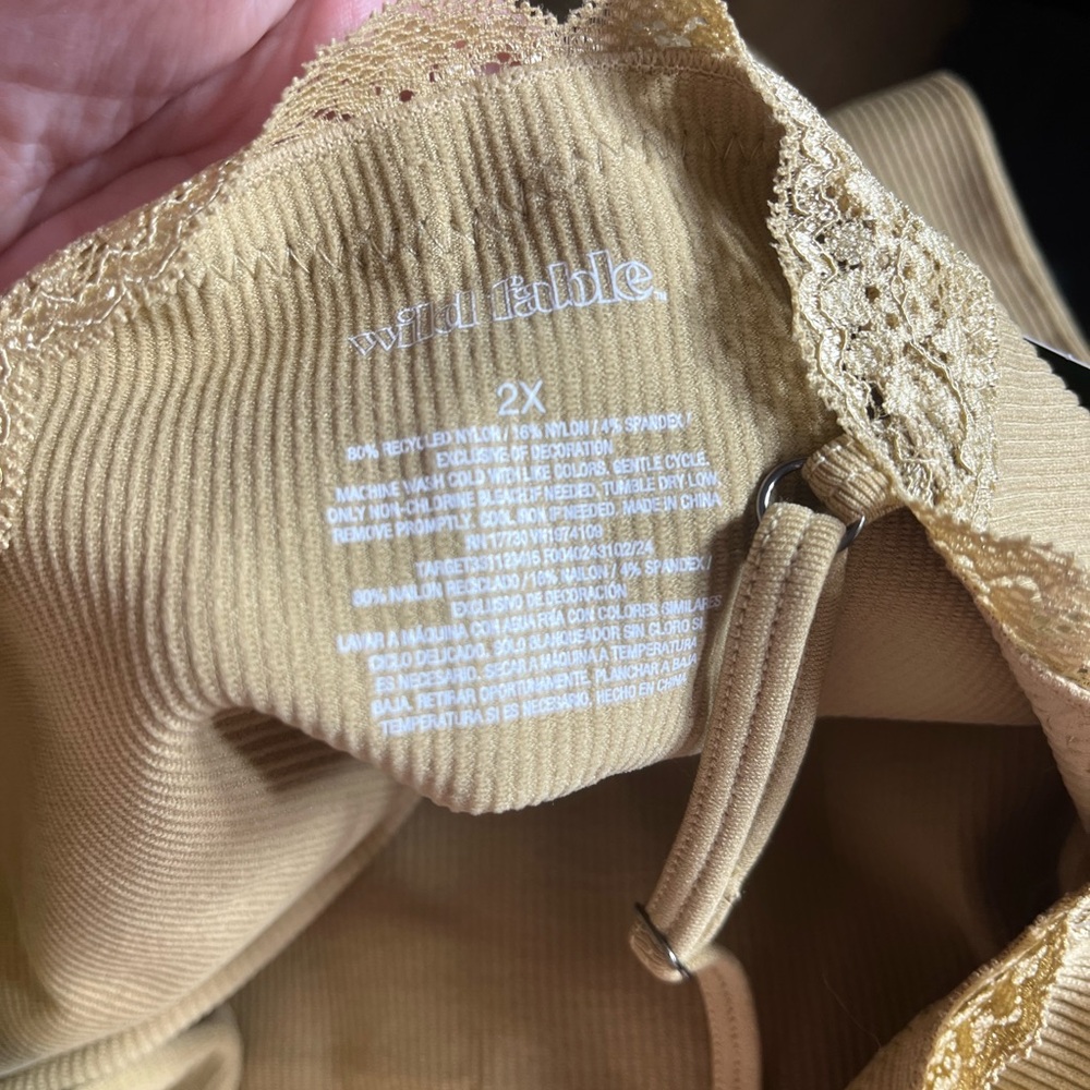 NWT Wild Fable Seamless Ribbed Cami Tank w Lace Trim in Beige Tan Game Day - Picture 4 of 5